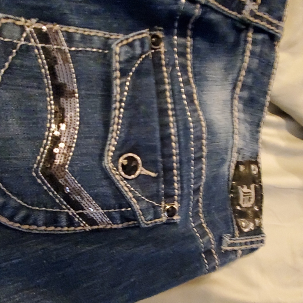 JEANS - Picture 5 of 8